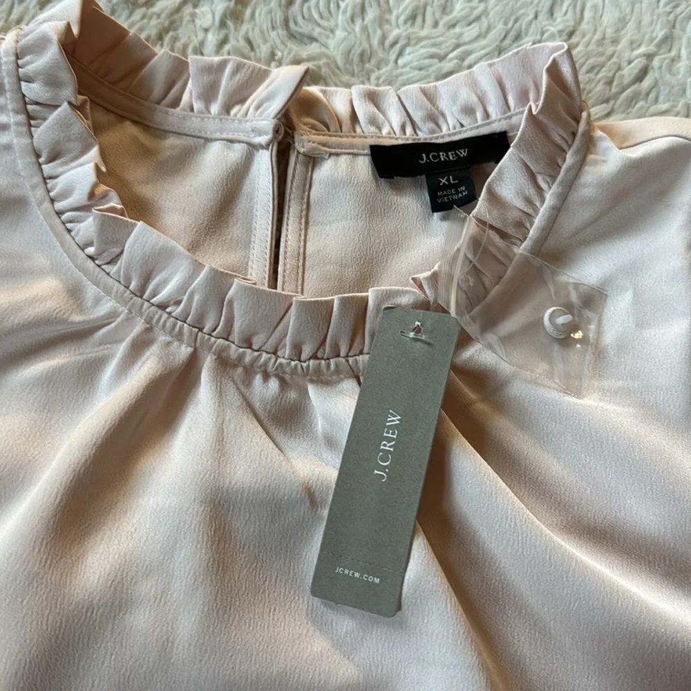 😊NWT J.CREW Tulip-sleeve ruffleneck top blouse Dune Pink Beige Shell size…